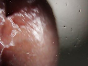 一個友好,有趣,英俊的年輕人在院子裡看到一個迷人的西班牙裔黑白混血兒,開車到女孩見面,提出與他一起去參觀和放鬆一點酒精飲料。 Trisha捲髮的棕色頭髮的女孩立即同意,因為她經常被要求喝酒,乘坐昂貴的汽車。從引人注目的外表,無禮的舉止,很明顯,可愛的蛹失去了理智,失去了警惕,決定試試運氣而不回頭試試她的運氣。已經在她的騎士的家裡,Trisha收到一瓶葡萄柚果肉,喝了幾口,愛上了一個非朋友。她沉迷於兩種不同的陰莖玩具。但煽動性,不安分,敏捷的小雞完全被酒精震驚,在她的電腦上用有節奏的黑人圖案剪掉音樂,開始完全裸體跳舞。這裡的格蕾絲,塑料或脫衣舞甚至沒有氣味,它讓人聯想到誘惑的俱樂部姿勢,年輕女子試圖拖入醒目冰沙的床上。